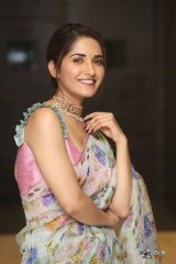 Ruhani Sharma at Hit Movie Pre Release Event